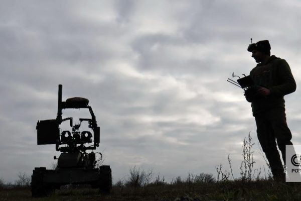 "A new model of warfare". Ukraine conquers Russia's position only with aerial and ground drones and creates "a dilemma"