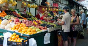 Food prices continue to rise: basic food basket reaches a record of almost R$260