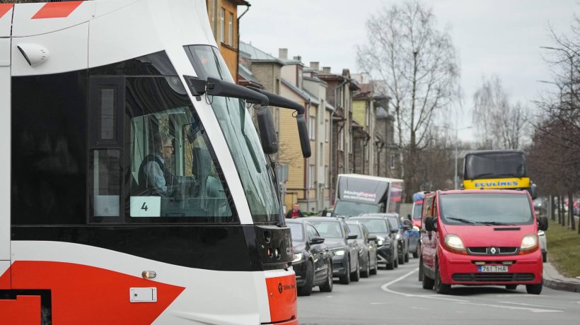 Tram accident leaves one dead and seven injured in Austria