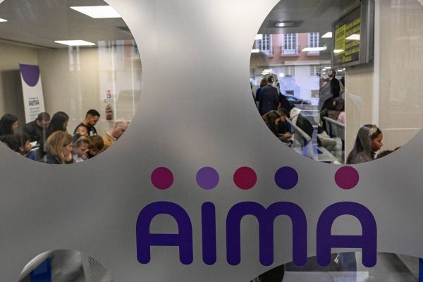 AIMA orders expulsion of Portuguese baby mother and reverses decision after requests for clarification from SIC