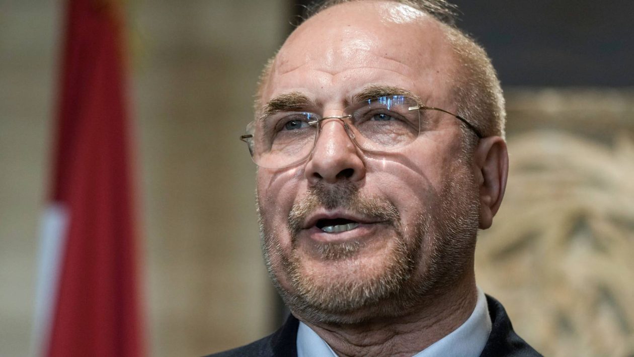 Tehran guarantees that it will not accept "negotiations under the shadow of threats"