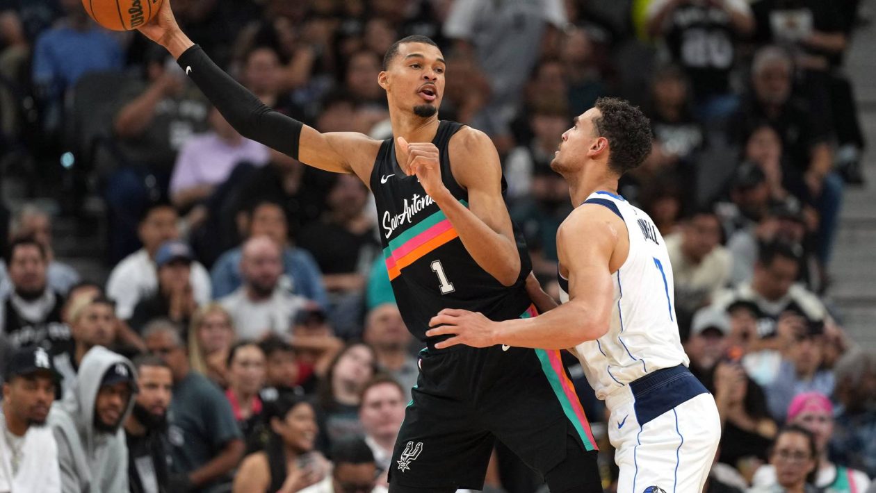 Wembanyama makes history by becoming the youngest defender in the NBA regular season