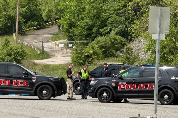 Chemical leak at factory leaves two dead and 19 injured in the USA