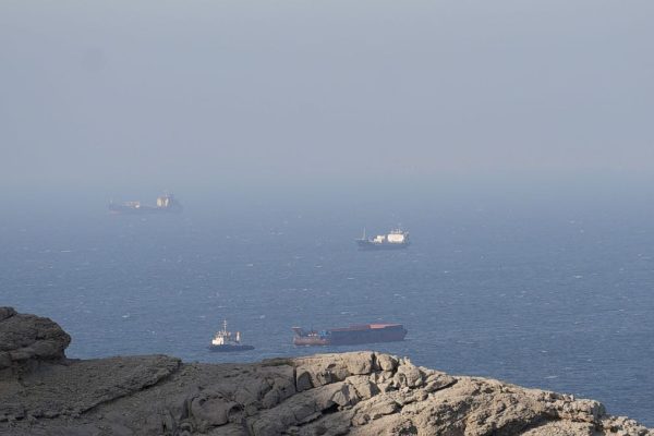 Pentagon: Up to six months to mine the Straits of Hormuz