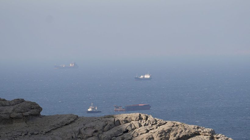 Pentagon: Up to six months to mine the Straits of Hormuz