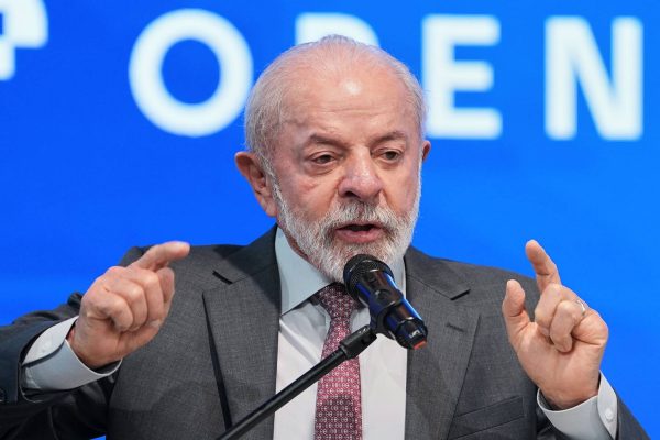 Lula da Silva is discharged after surgery to remove skin lesion