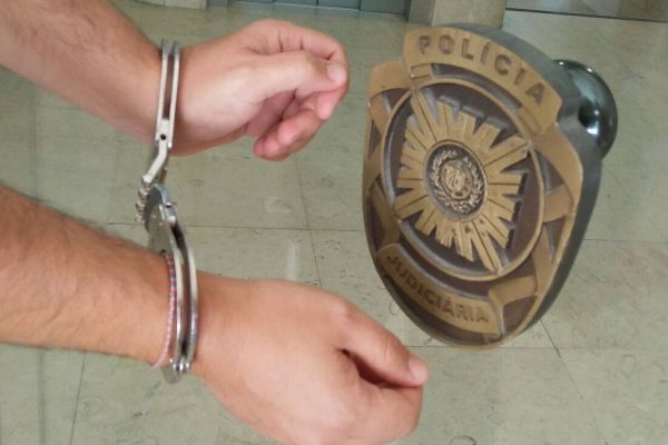 PJ arrests man suspected of sexually abusing his stepdaughter in the Azores