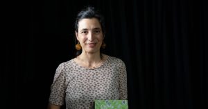 "European royal families used bicycles. There is a photograph of D. Maria Pia de Sabóia riding a bicycle at the Queluz Palace"