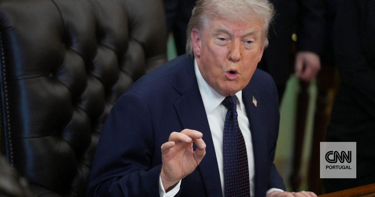 Trump removed from White House Correspondents' Dinner after gunman tries to enter venue