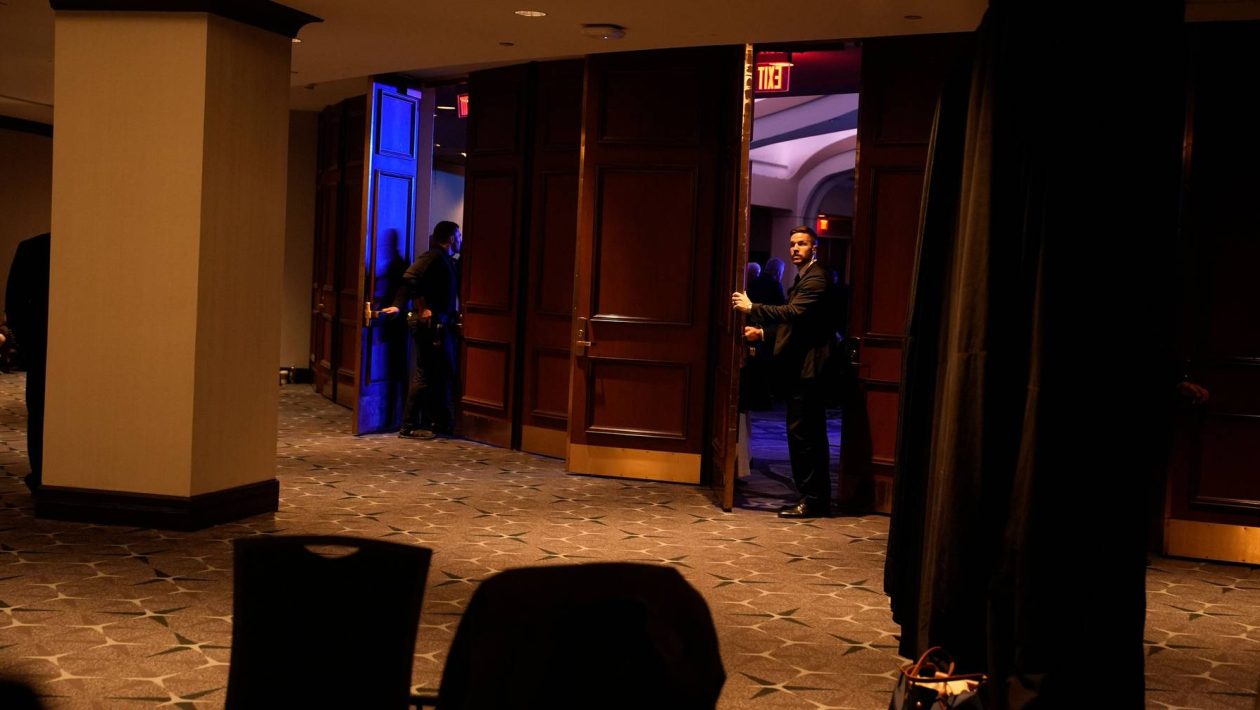 Shooting in the USA: Ronald Reagan was shot outside the same hotel