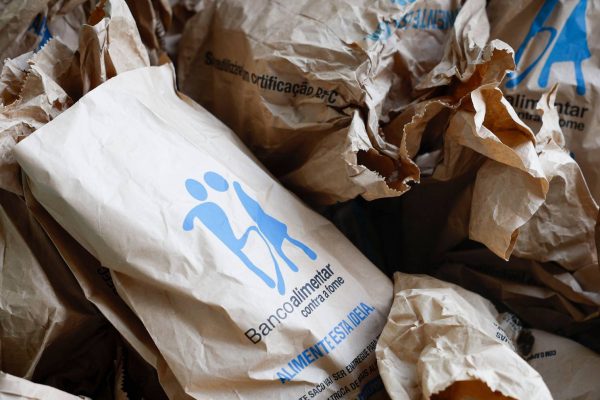 Profile of those who use food aid has changed: demand increases among young people, immigrants and qualified unemployed people