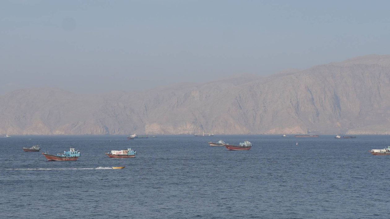 Tehran presents new proposal to reopen the Strait of Hormuz