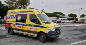 INEM pays debt of 9.7 million euros to firefighters for urgent transport of patients