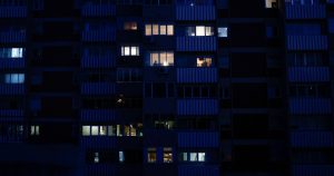 One year after the blackout, do you know how to put together an emergency kit? DECO helps