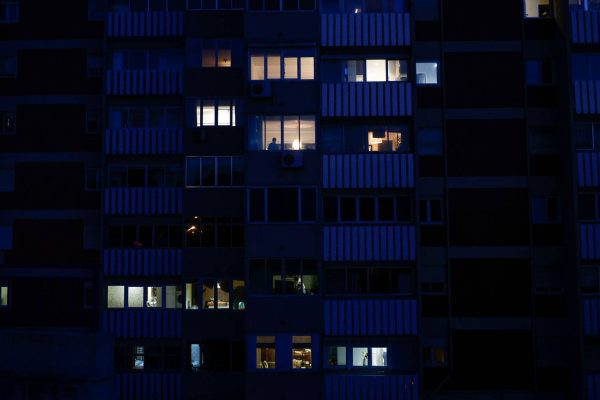 One year after the blackout, do you know how to put together an emergency kit? DECO helps