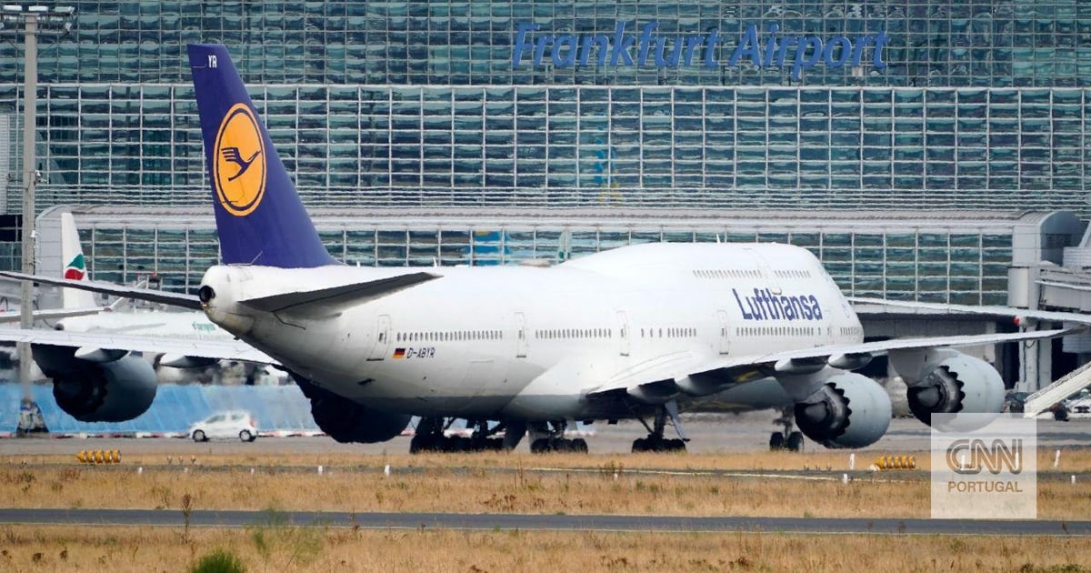 Sweden issues warning due to risk of jet fuel shortages in Europe