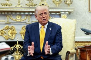 Trump: "Iran is in a state of collapse - They want us to open the Straits of Hormuz"