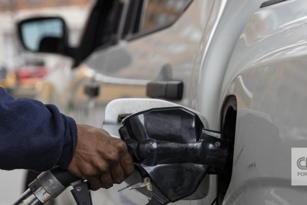 UN considers it ironic that “war” on fossil fuels is favoring renewables