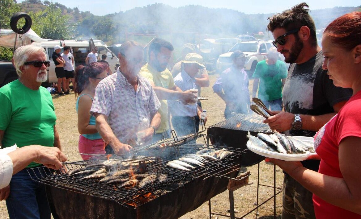 Music and sardines mark Labor Day in Odeleite