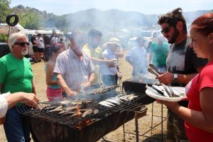Music and sardines mark Labor Day in Odeleite