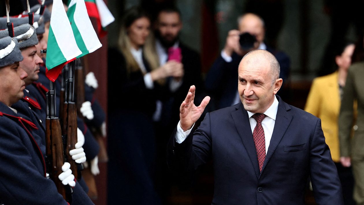 Bulgaria - Elections: Pro-Russian Rumen Radev is the favorite - Will Putin get the "rematch"?