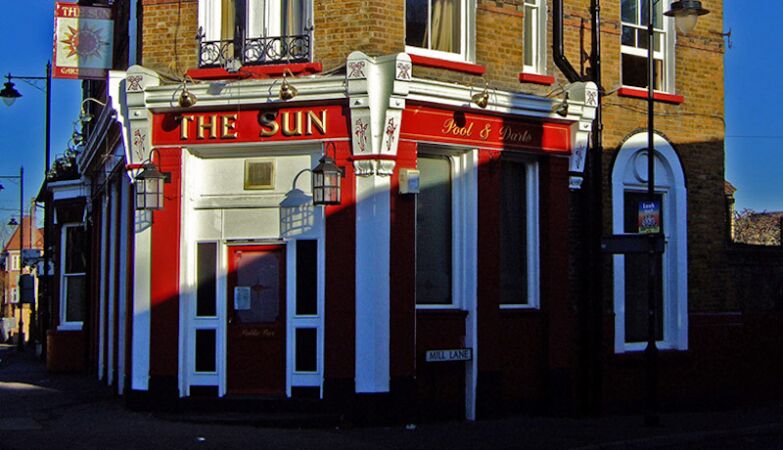 New app shows the cafes… that are in the sun