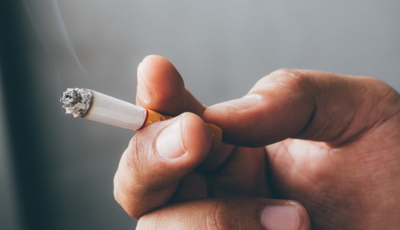 United Kingdom advances with illegalization of tobacco sales to those born after 2008