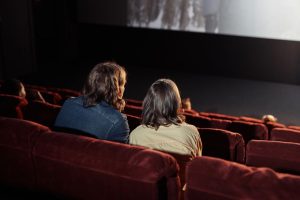 RunPee indicates the best time to urinate during a movie at the cinema