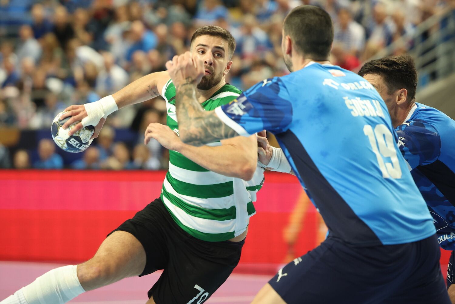 Sporting: confusion, red and blue for Martim Costa – but what is a blue card in handball?