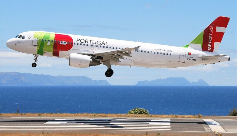 Electronic cigarette almost causes “tragedy” on TAP plane