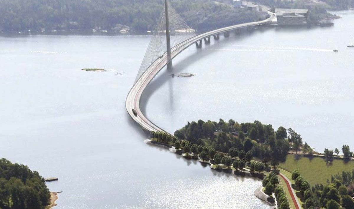 Finland opens megabridge and has already banned cars