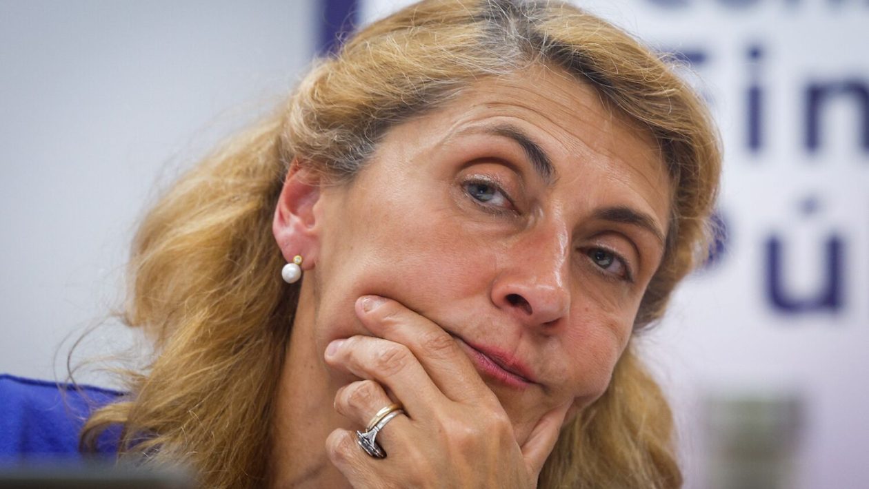 State accounts on the water line. “What the minister said about me was offensive”