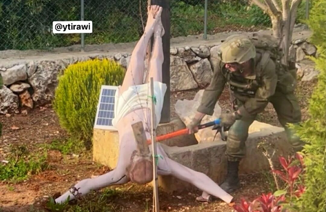 Israeli soldier destroyed Jesus statue with hammer. Israel will take “appropriate measures”