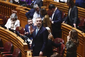 Pedro Nuno Santos returns to Parliament