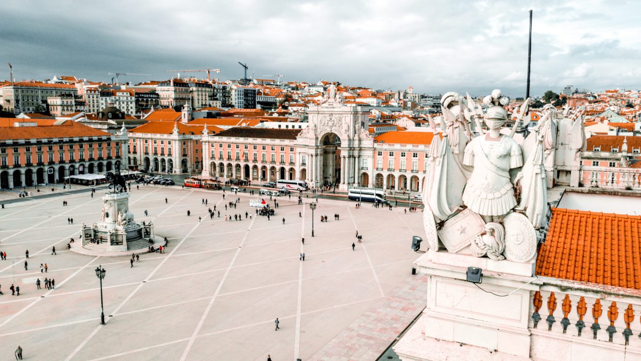 Portuguese city where many 'escape' in the summer is one of the best in the world to visit on foot and you can eat there for €7.50