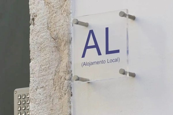 Lagos among municipalities that already use a tool to cancel local accommodation