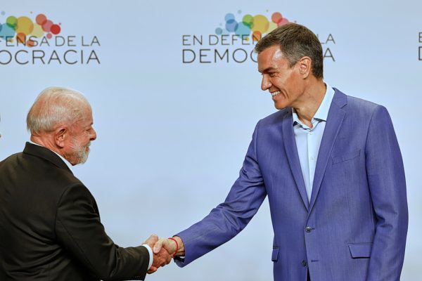 Αποτίμηση της «Διεθνούς των Προοδευτικών» στη Βαρκελώνη – Ο Πέδρο Σάντσεθ, ο μεγάλος κερδισμένος της συνόδου της διεθνούς Αριστεράς