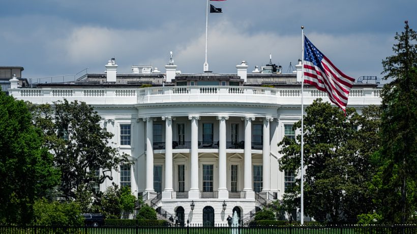 Αλαλούμ στον Λευκό Οίκο για το Ιράν – «Υπάρχουν ενήλικες στο δωμάτιο»;