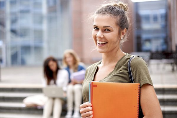 Postal Ticket: Emigrate? I don't know… | By Eduardo Costa