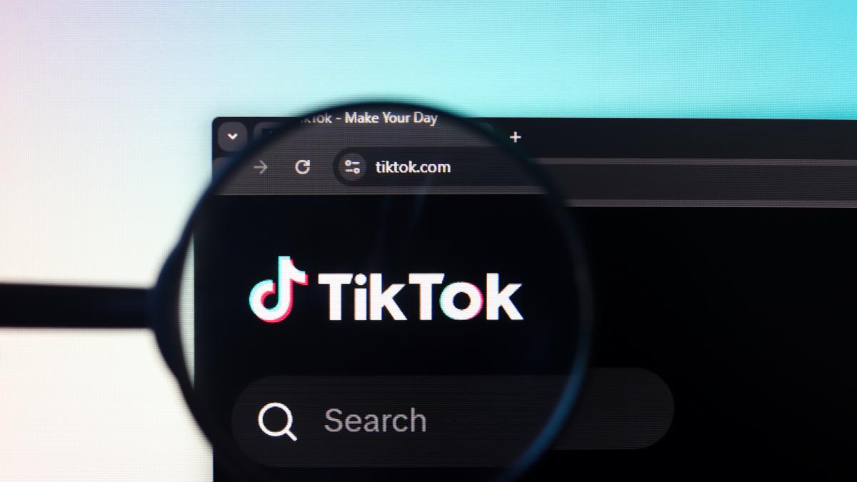 Greece follows in Australia's footsteps and will prohibit access to social networks for those under 15 years of age