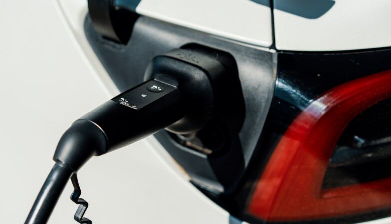 Electric cars: new cold-resistant electrolyte doubles battery autonomy