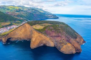 Silent eruption of magma raised Azorean island 6.35 cm and suddenly stopped below the surface