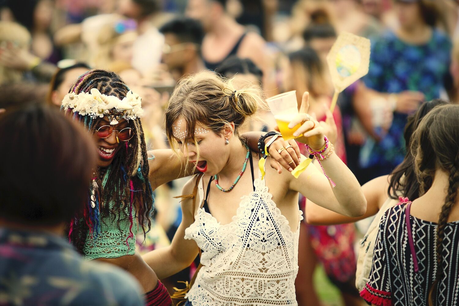 The urine of 700 festival-goers will grow 4500 trees