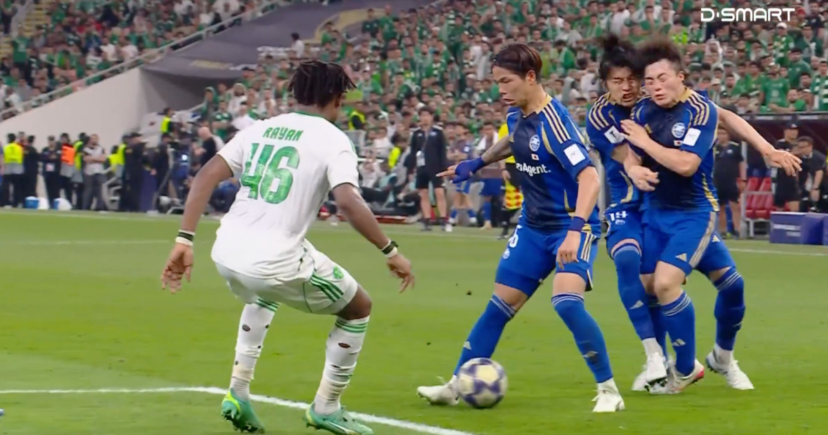 Short corner in the AFC Champions League ends in a clash of heads in a disastrous rehearsed play
