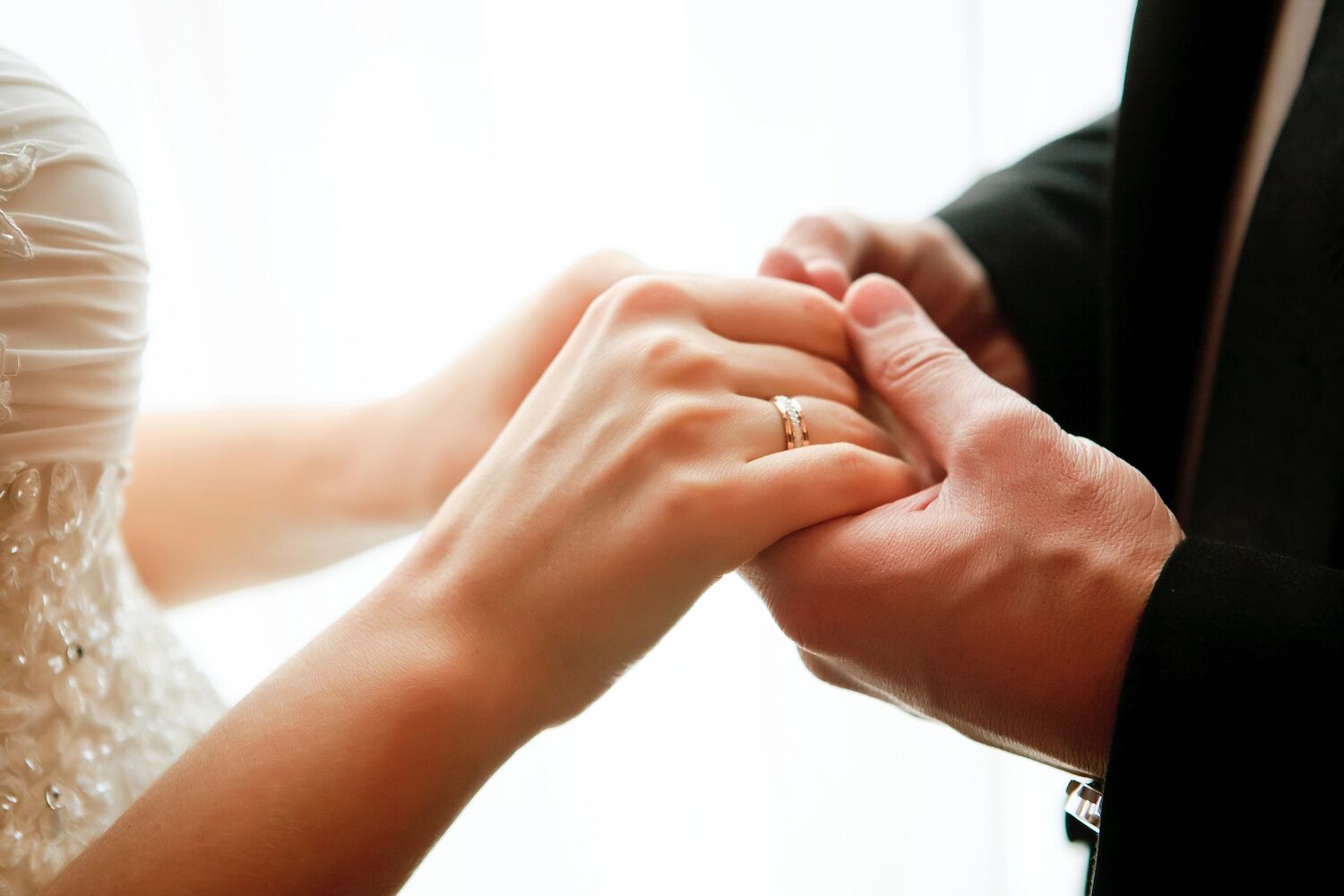 Mega-study links marriage to a lower risk of cancer