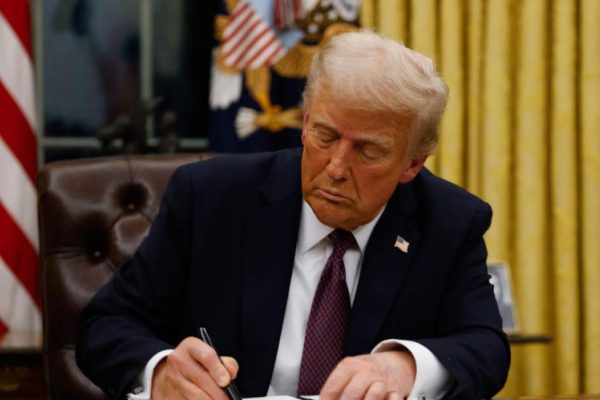 Donald Trump announces a ceasefire between Israel and Lebanon for ten days