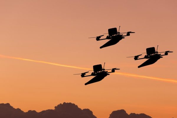 Ukrainian soldiers now face Russian drones carrying other drones under their wings: Kremlin combines Orlan-10 with FPV drones to strike deeper