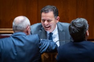 Help for companies, pensions and “the closest” of socialists