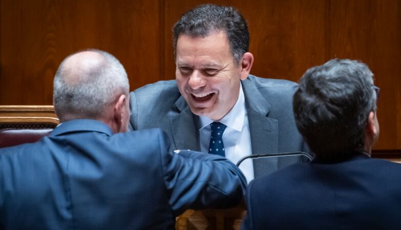 Help for companies, pensions and “the closest” of socialists