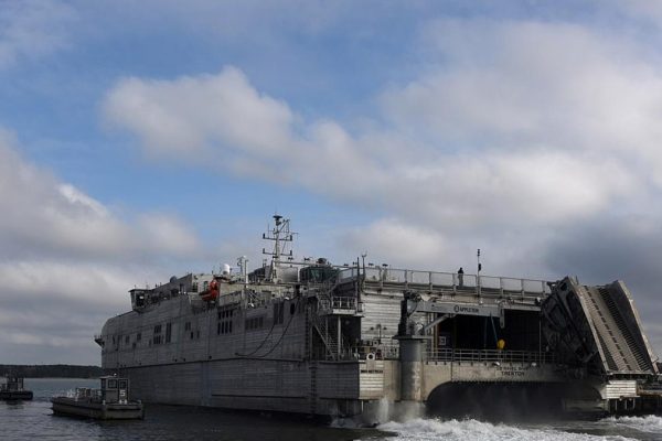 Historic turn in the US Marines: they abandon large military bases in the face of the growing threat of Chinese missiles and Iranian drones